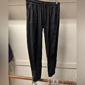 Zyia women’s  Black Jogger Pants